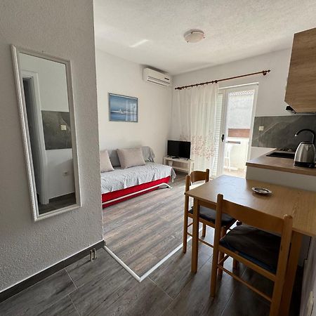 Apartment Makarska M&I, Free Private Parking Exterior foto